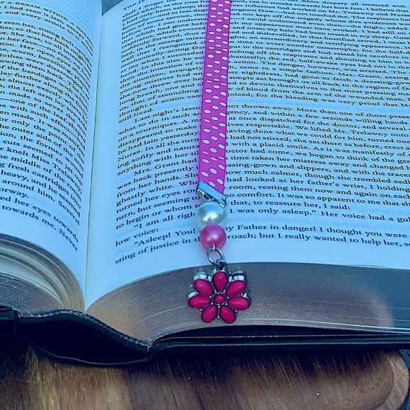 New - Ribbon Bookmark - Picture 4 of 6